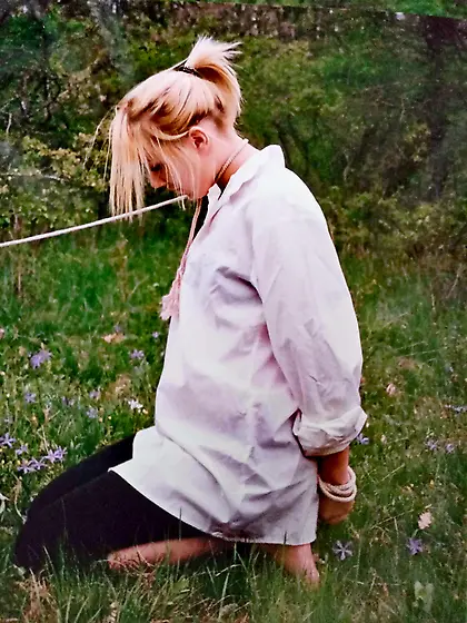 A little fairy loses her head