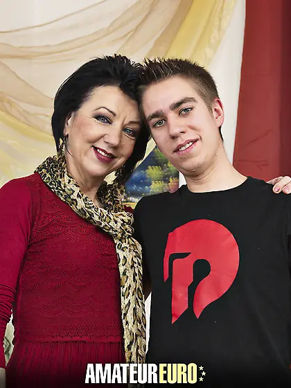 Zelma gets her pussy drilled by an young energetic man