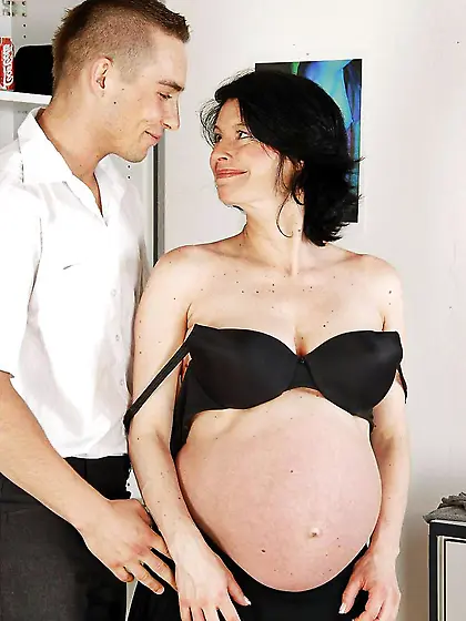 Gravida no gang-bang, pregnant sway