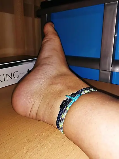 Guys wearing anklets