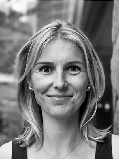 Melissa shows off her body at spring break