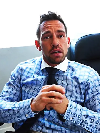 Teen indoor cheerleaders