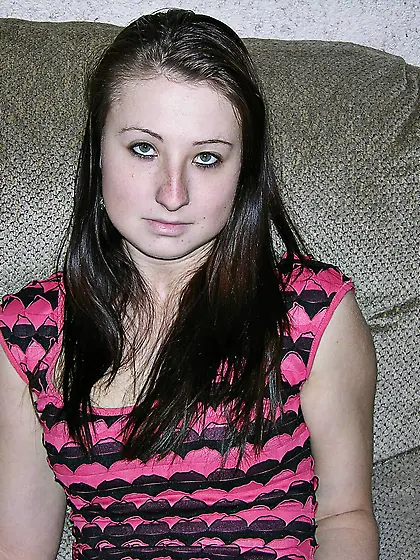 Upskirt Brunette Babe