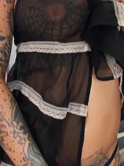 Hot bimbo massive boobs