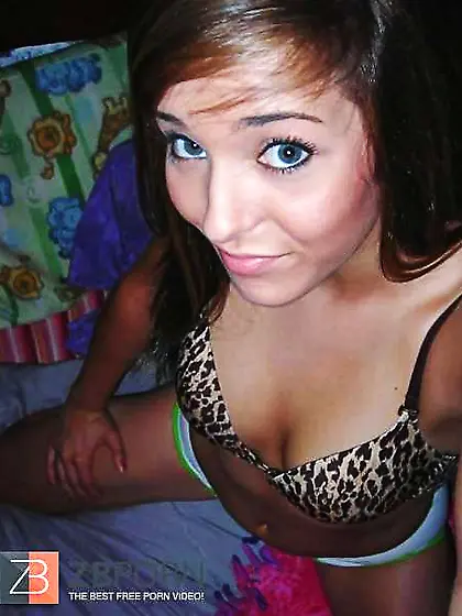 More super-cute teenagers