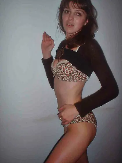 Amateur Non-nude Whore