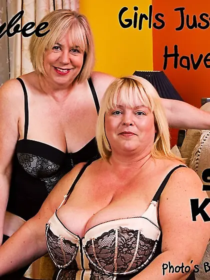 Schoolgirl lesbian sex speedy