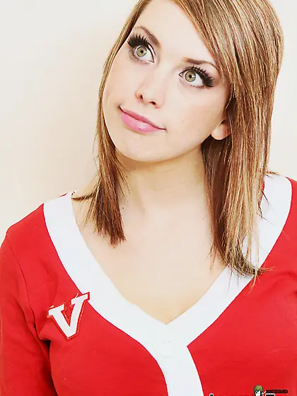 Preppy slut shows great