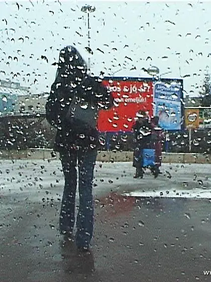 Angelina Crow strips her lingerie for the camera and shows us he