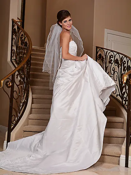 Horny photographer seduces a slutty long legged bride in this na