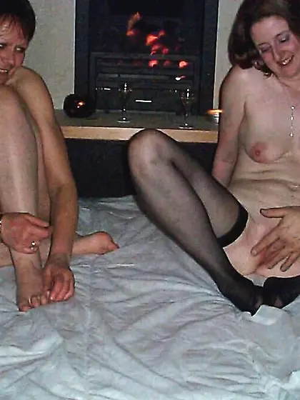 Plain looking woman like 'em OLD.