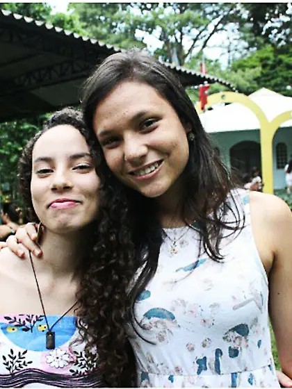 AMANDA LOBATO TEIXEIRA