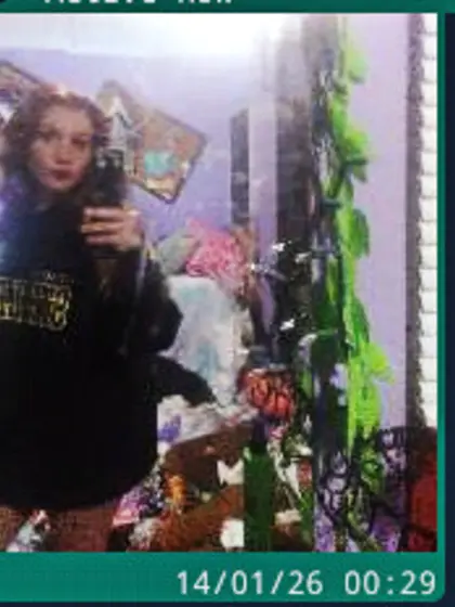 My slut Piper selfie