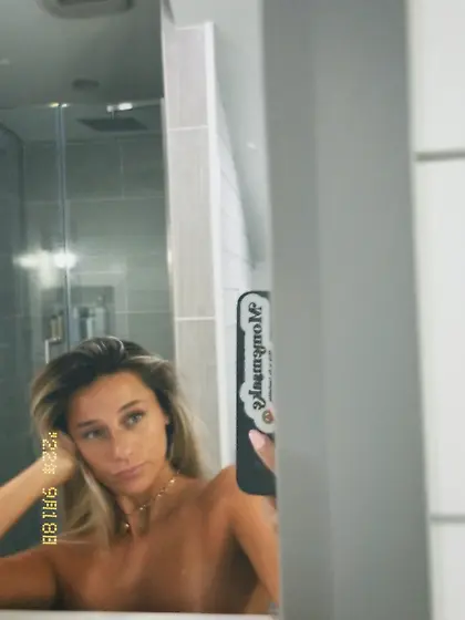 Carolina Mujer Tig ol’ bitties