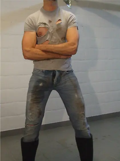 dirty, bulge, urinal, toilet, toilets, stinking, smelly,