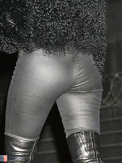 Davina Mc Call and her fantastic bum