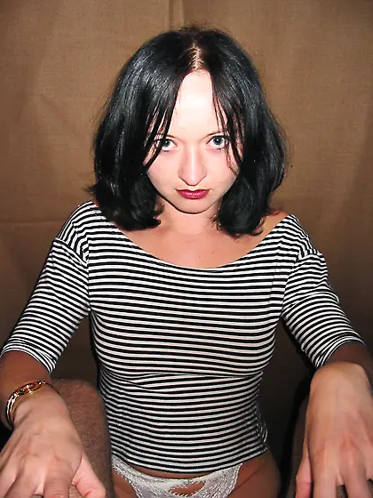 Hot brunette gal from Maya's Handjobs gets gown on her knee