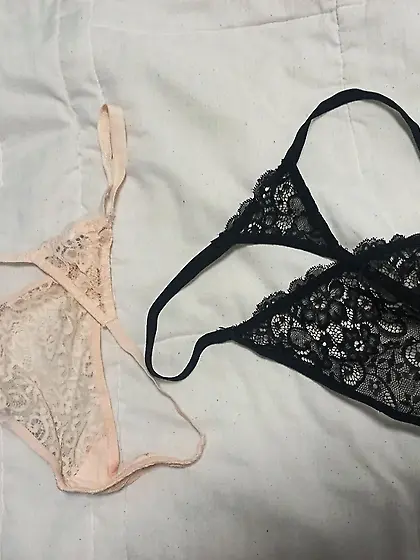 My thong mes strings