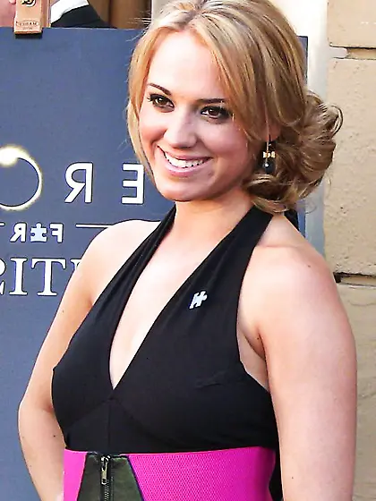 Andrea Bowen