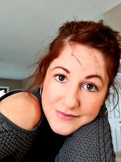 Angel redhead milf sexy legs/feet/face