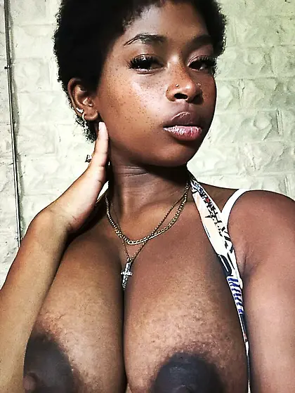 All girls take naked pictures for the right man.