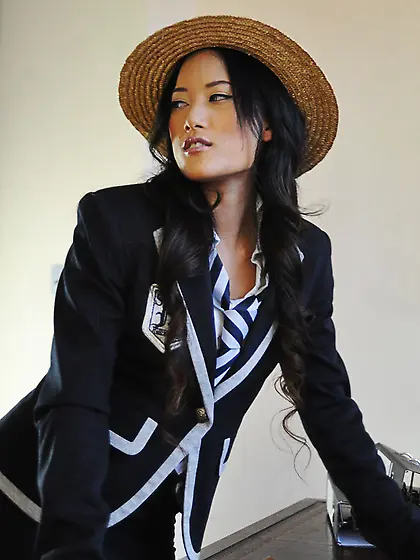 Hairy asian babe ayumi