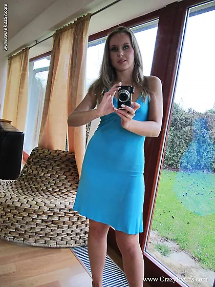 Sim small titted amateur lady Candra Smith in blue dress strips