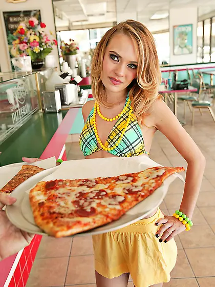 Slut with fat pussy squirts massive load!