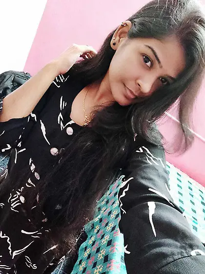 Priya tamil girl