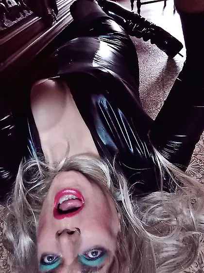 crossdresser choking