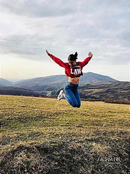Athletic teen cam
