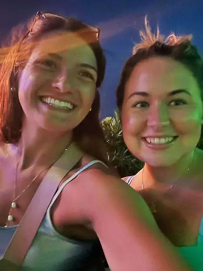 Grace sexy non-nude chick beautiful feet/face/legs