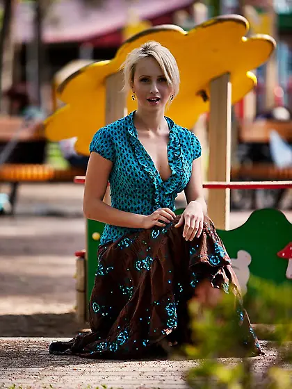 Typical European MILF shows off her nude boobs and pussy in the