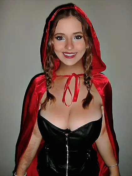 Rhyleigh Ivy Busty Cute Nonnude