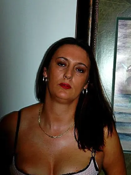 Gangbang Facials Juicy Jo from United Kingdom