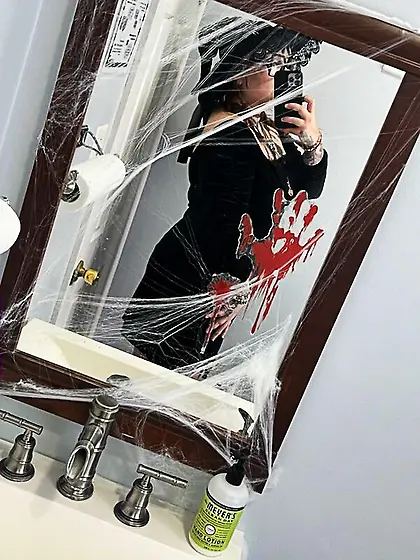 G'Ana the dirty ginger witch