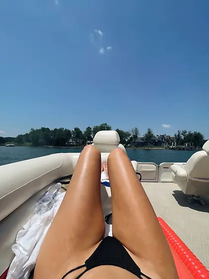 Carolina Mujer Tig ol’ bitties