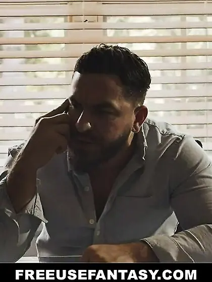 Young tart takes advantage of dick 