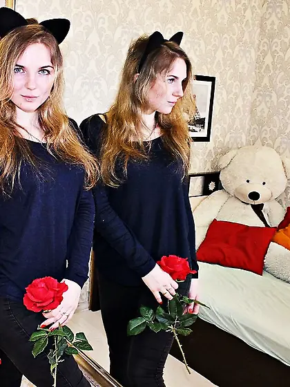 Teen snapshot dancing blonde