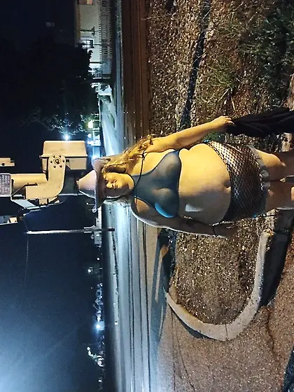 Sexydixie public photo shoot