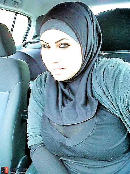 Arab chick with yam-sized torso