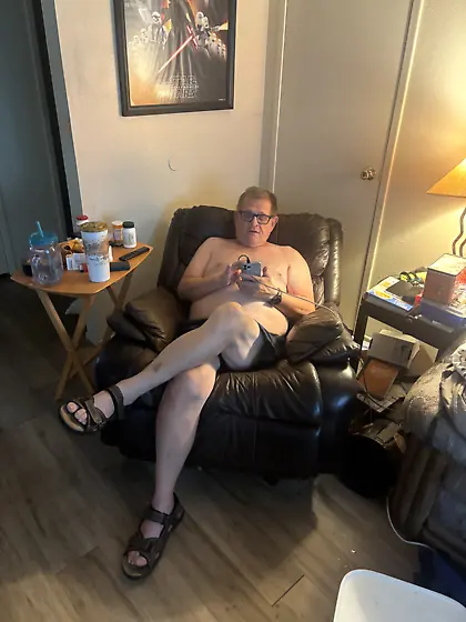 This slut wants to get fucked