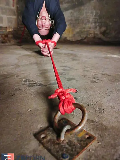 Annie Cruz Enjoy two Play