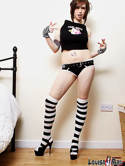 Rocker chick black top