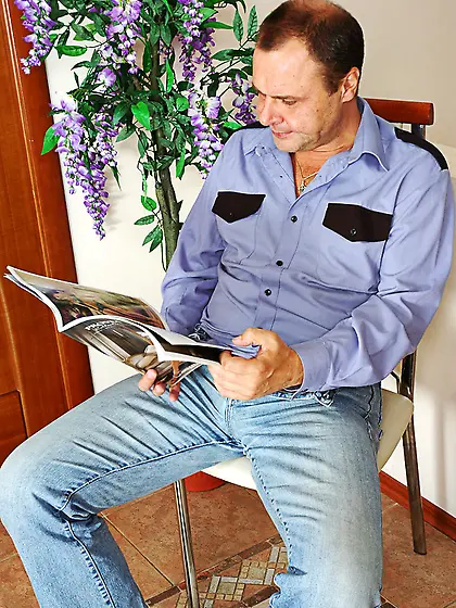 Flirtatious gal flying skirt