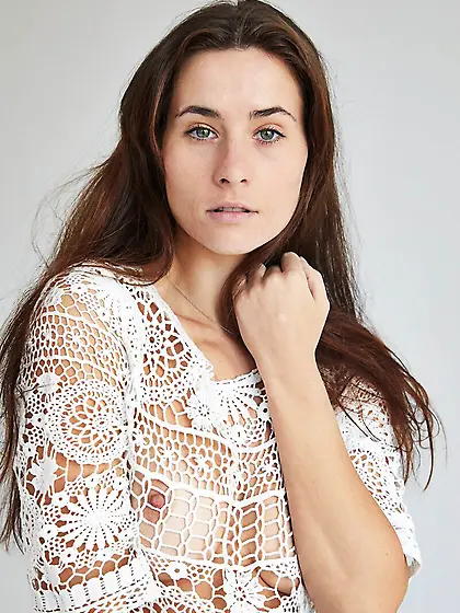 Small brunette fine boobs