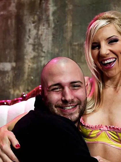 Diva flirty lingerie deliver