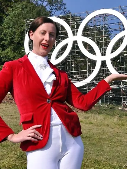 Brunette lara latex grey