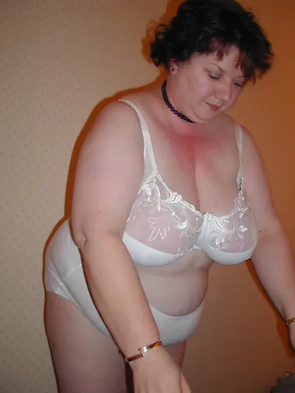 MILF Chris 44 G from United Kingdom Hotel...