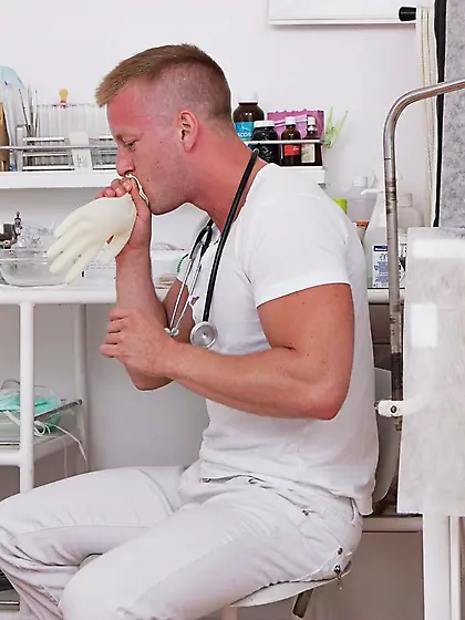 Doctor cannot wait to test her vibrator resistance here